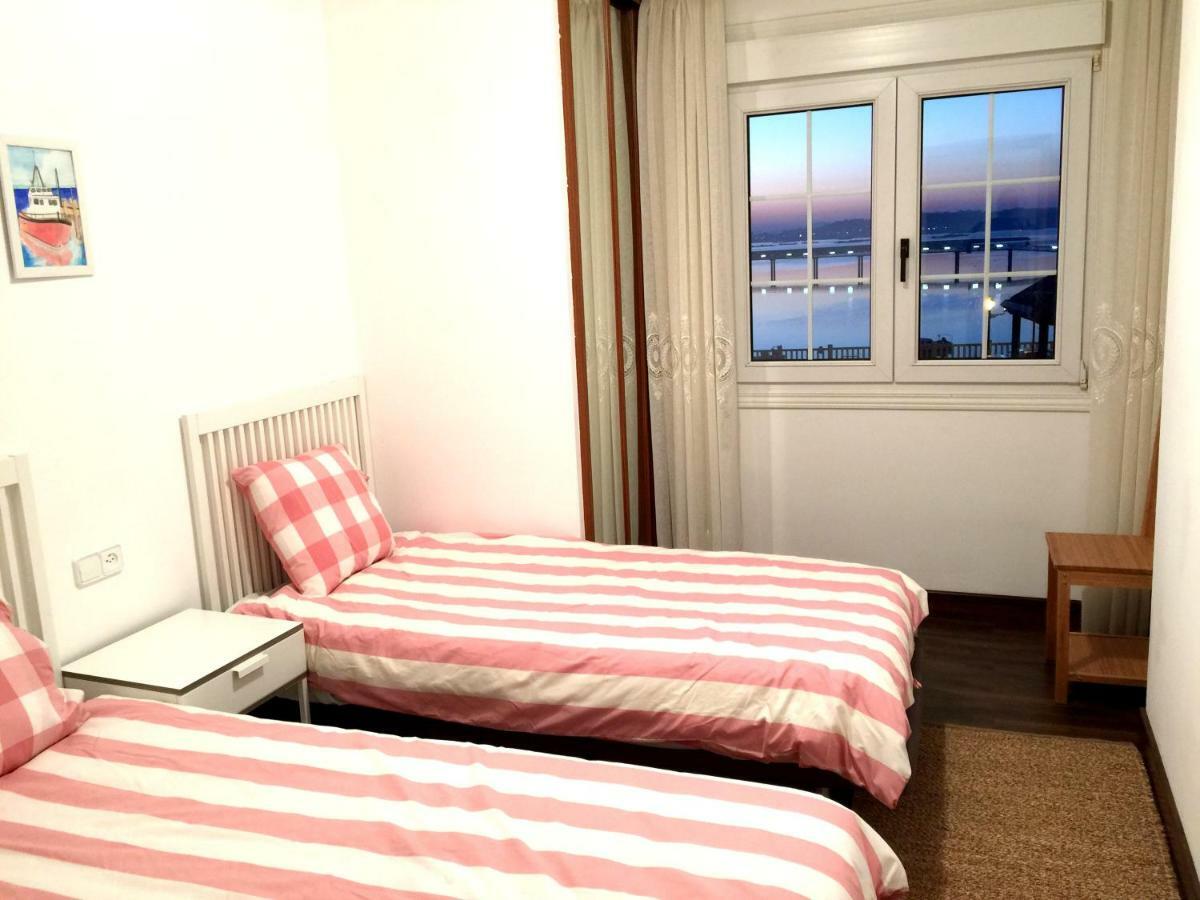 Apartamento Vilanova Apartment บียานูเอบา เด อาโรซา ภายนอก รูปภาพ